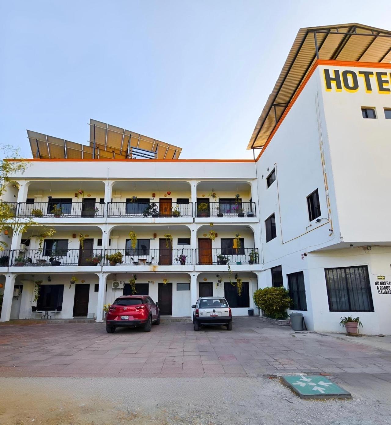 Hotel Villa Esmeralda Tuxtla Gutiérrez Kültér fotó