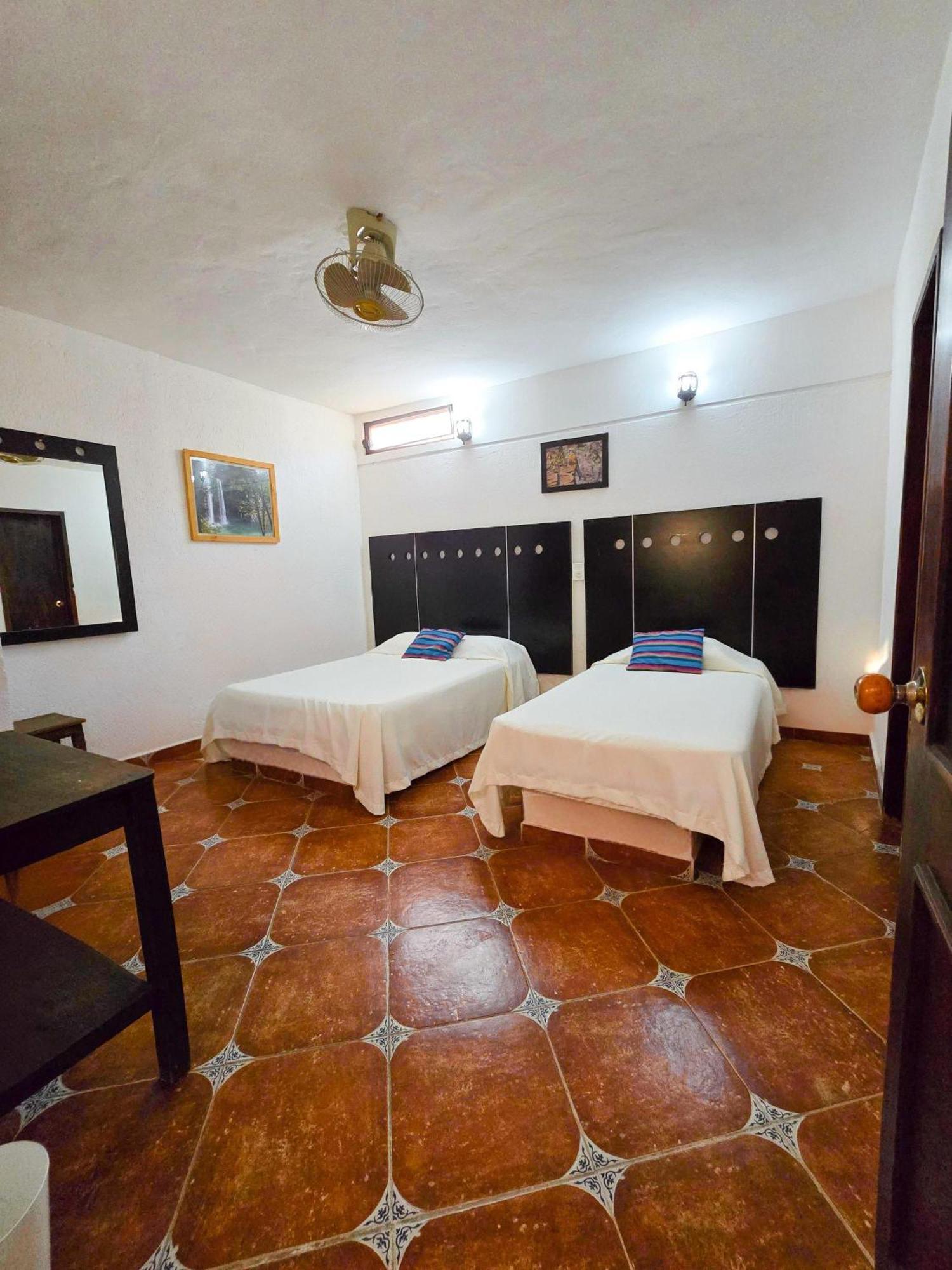 Hotel Villa Esmeralda Tuxtla Gutiérrez Kültér fotó